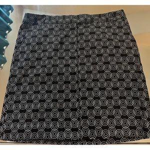 Kenneth Cole black shirt Skirt white swirls